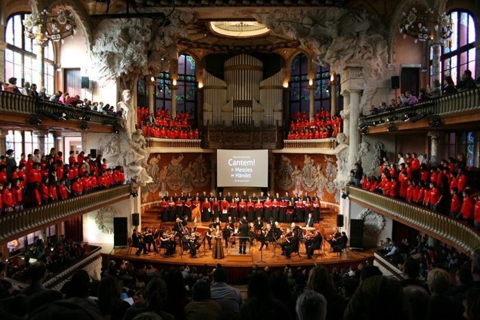 Niños cantando Palau de la Música Obra Social 'la Caixa'