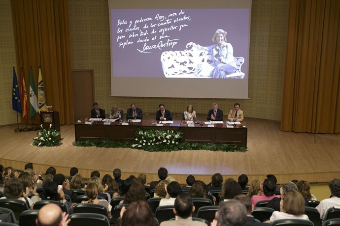 Acto homenaje a Rosario Valpuesta en la UPO