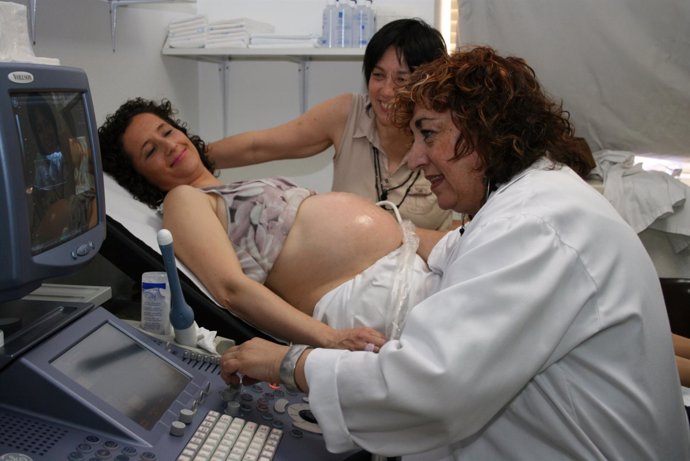 El Peset aplica la tecnología genómica para mejorar el diagnóstico prenatal