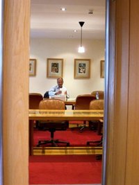 Los portavoces de los grupos del PSdeG y del PPdeG, los primeros en consultar documentación de la comisión de las cajas