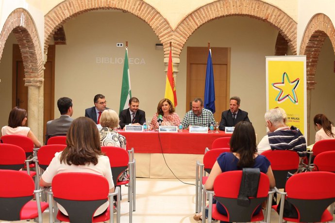 Presentación Cursos Verano Uma Marbella 