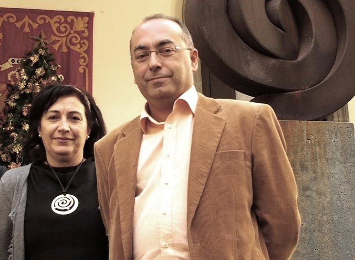 Los diputados socialistas Julio Cruz y Rosa Jerez