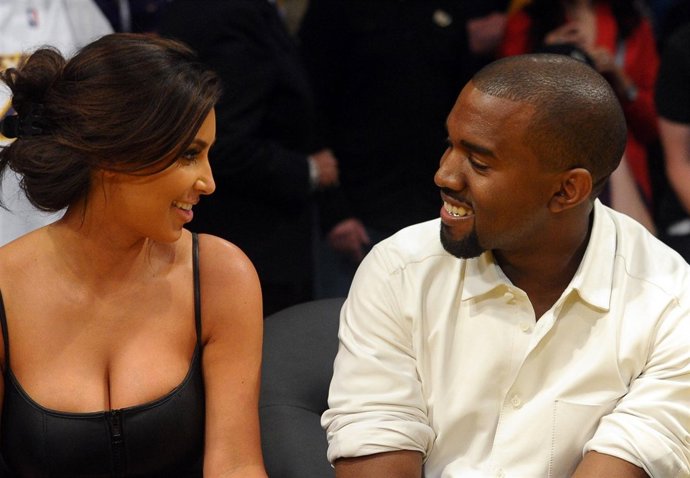 Kanye West dedica una canción a su novia Kim Kardashian