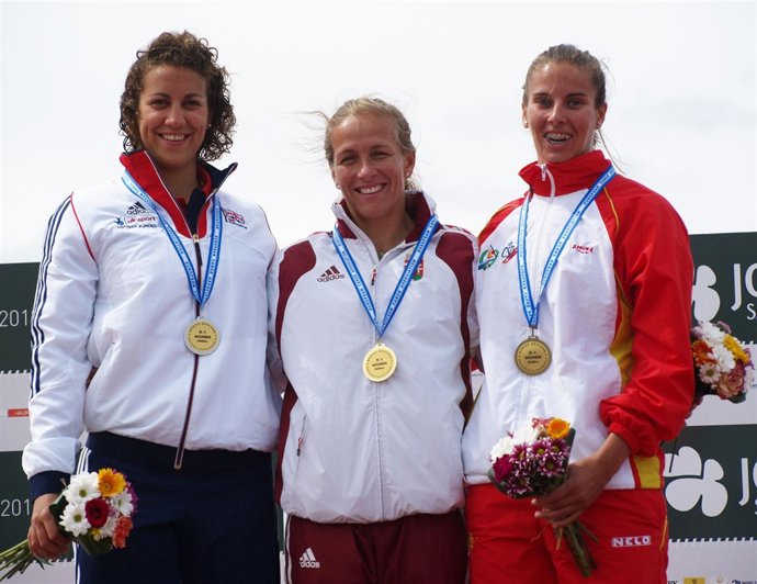 Teresa Portela y Eva Barrios medallistas en el Europeo de Aguas Tranquilas
