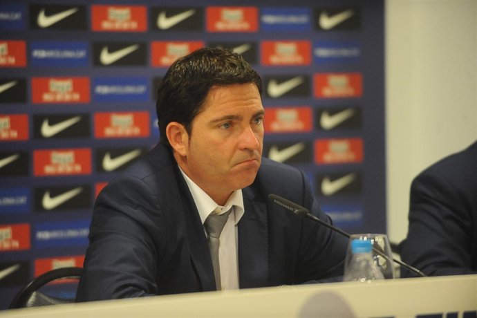 El entrenador del FC Barcelona Regal, Xavi Pascual