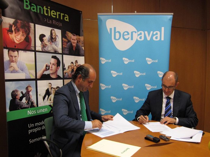 Firma convenio Iberaval y Bantierra en Logroño