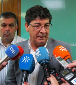 Diego Valderas, hoy ante los medios