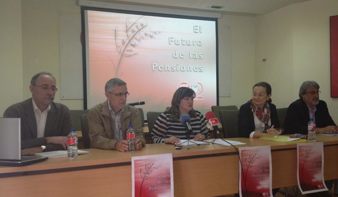 Mesa redonda sobre el Futuro de las Pensiones, organizada por UGT