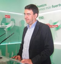 PSOE-A dice que Navarro se equivocó porque no tiene sentido eliminar concierto vasco y navarro recogido en Constitución
