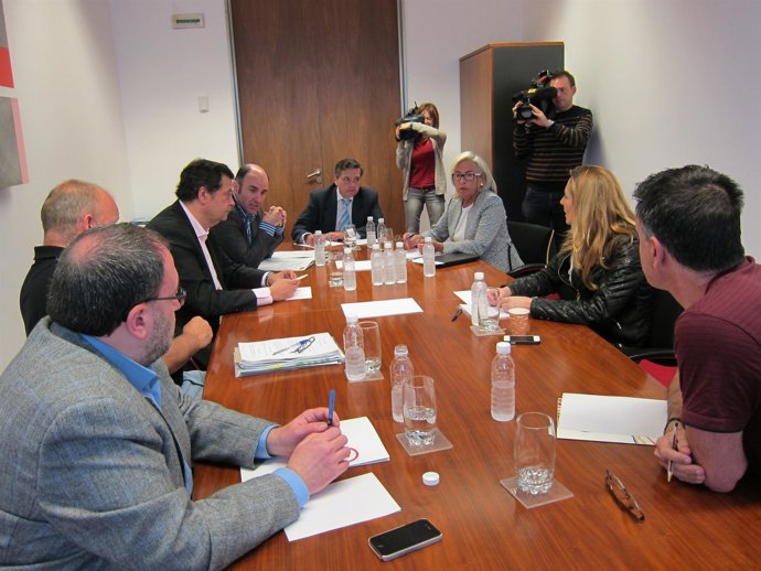 Mesa por el Empleo del Parlamento foral