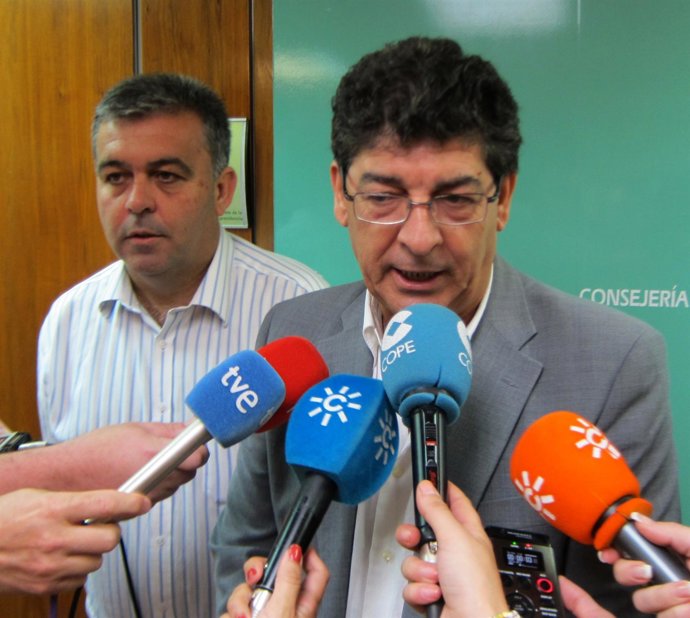 Diego Valderas, hoy ante los medios