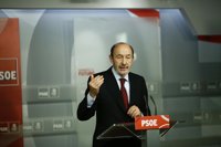Rubalcaba defiende el concierto vasco y aclara que el PSOE "no va a entrar" en el debate de la financiación autonómica 