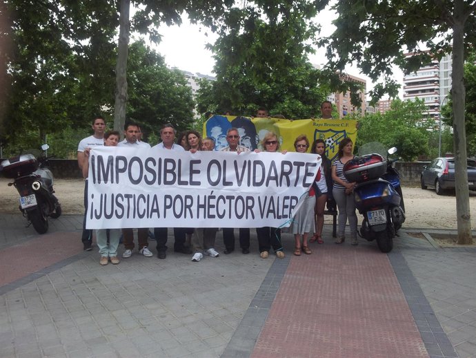 Amigos de Héctor Valero en la Audiencia de Madrid