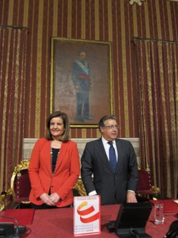 La ministra de Empleo, Fátima Báñez, y el alcalde de Sevilla, Juan Ignacio Zoido