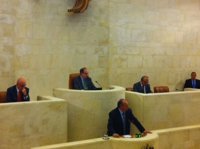 Aprobada la ley de autorizaciones provisionales para evitar derribos con la abstención del PSOE