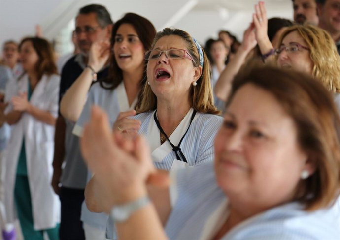 Mnaifestación de trabajadoras del servicio de limpieza en hospital La Arrixaca