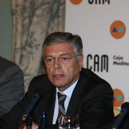 El presidente de la Caja de Ahorros del Mediterráneo (CAM), Modesto Crespo