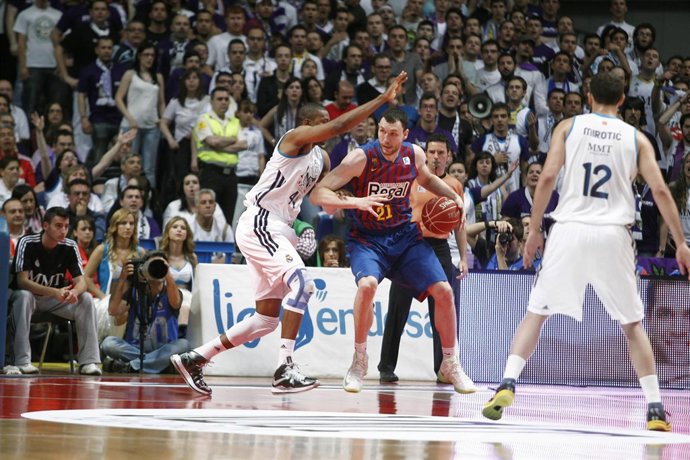 L Mavrokefalidis FC Barcelona