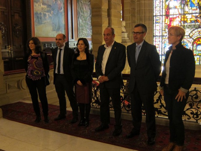 Visita de la embajadora de Bolivia a Gipuzkoa.