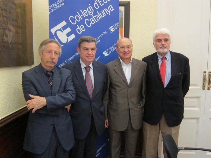 J.Oliver, J.B.Casas, F.Raventós y F.Sicart