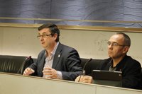 IU-ICV no entiende que el PSOE esté "a gusto" con el acuerdo europeo pactado con el Gobierno