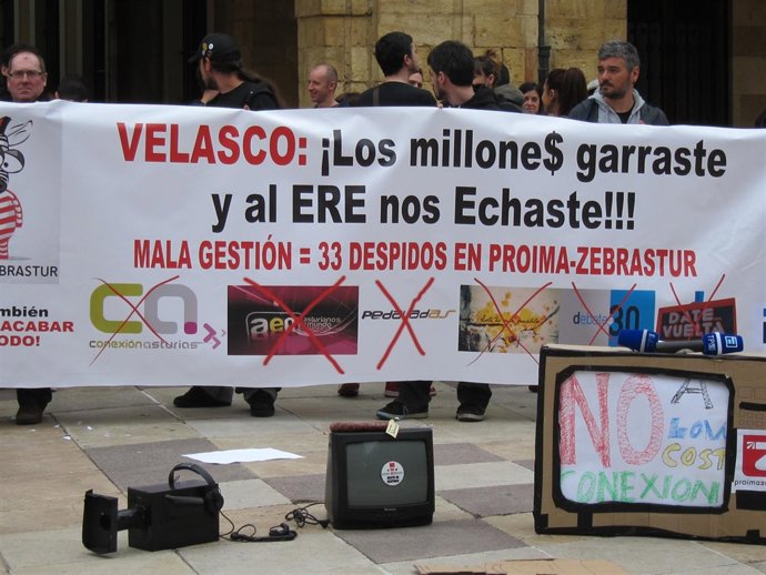 Pancarta De Los Manifestantes De La TPA