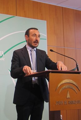 Fernando López Gil, delegado de la Junta en Cádiz