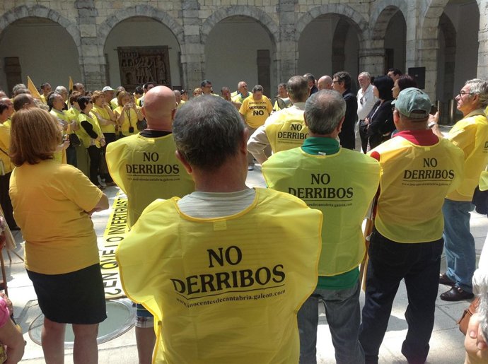 Concentración de AMA en el Parlamento el pasado sábado