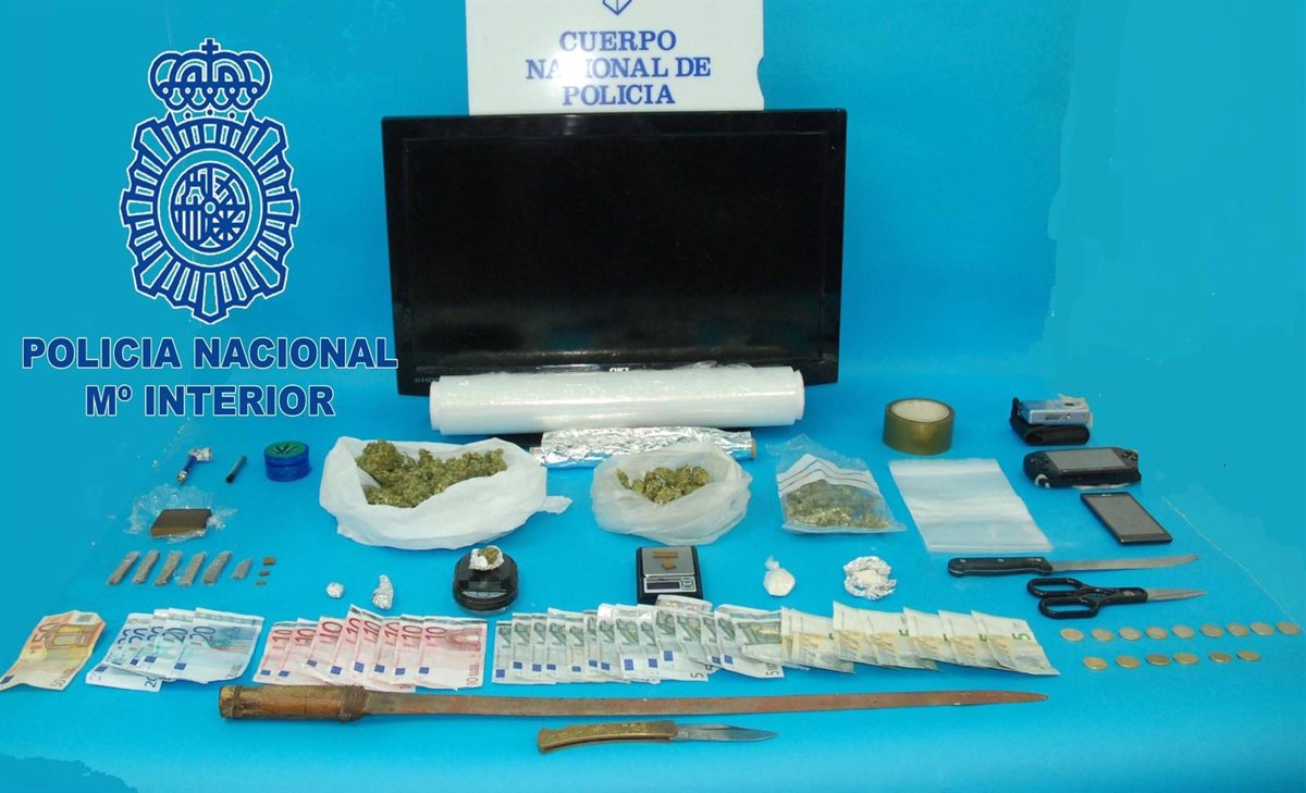 La Policía Nacional Desmantela Cinco Puntos De Venta De Droga Situados En El Barrio Del Calvario 9177