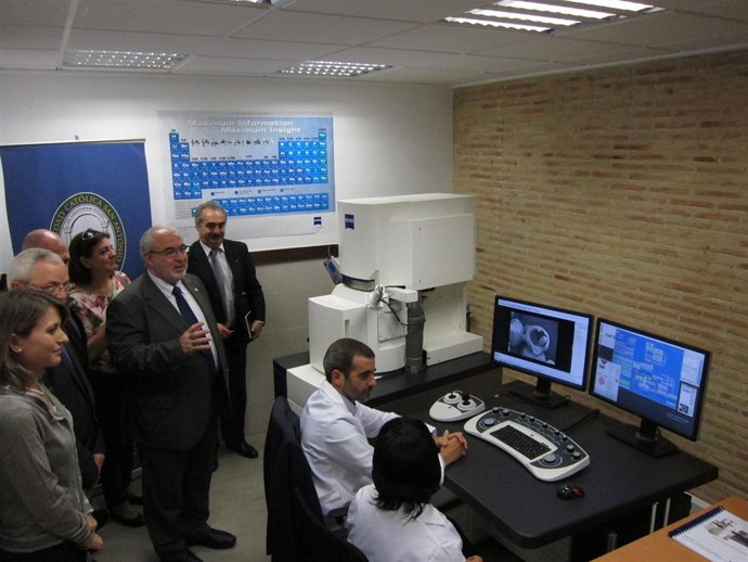 El microscopio electrónico de barrido de Europa adquirido por la UCAM