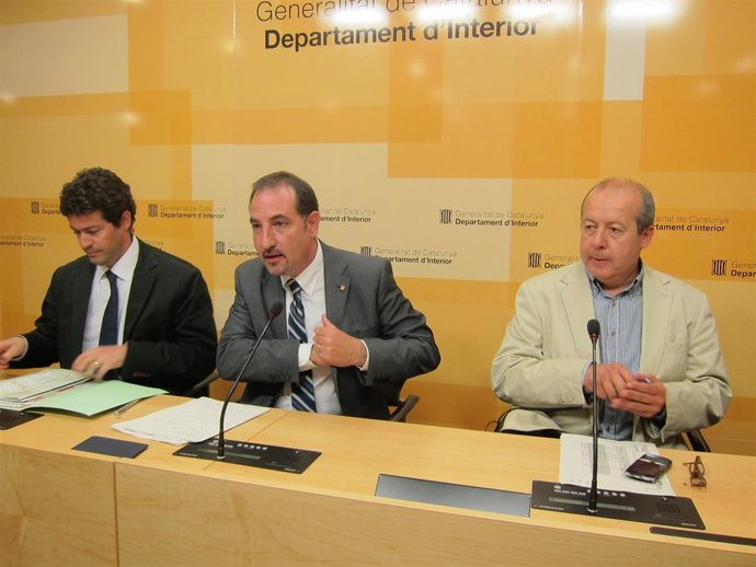 Director de Protección Civil J.Aurich, R.Espadaler y dtor. SMC O.Puig