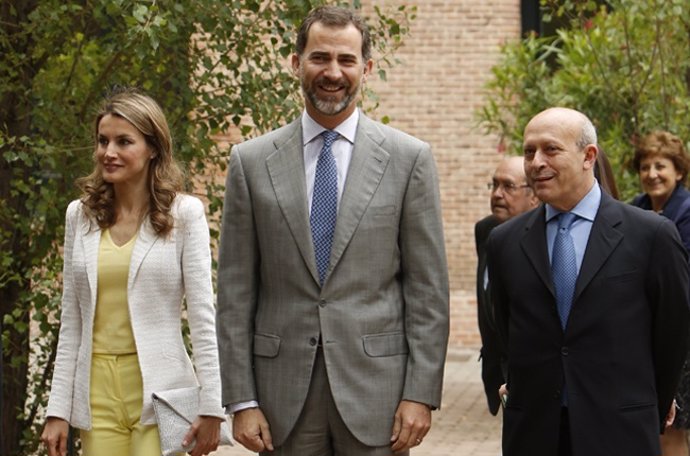 Los Príncipes de Asturias acuden a la Reunión Anual del Patronato de Estudiantes