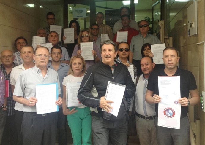 Protesta por el impago a centros de formación de la provincia de Alicante