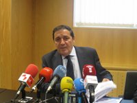 Sáez Aguado niega que los médicos de CyL tengan consigna para prescribir menos menos medicamentos