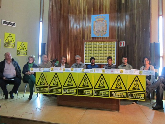 Rueda de prensa unitaria contra el fracking y el permiso Luena