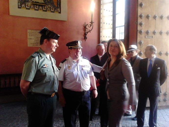 Crespo se reúne con mandos policiales.