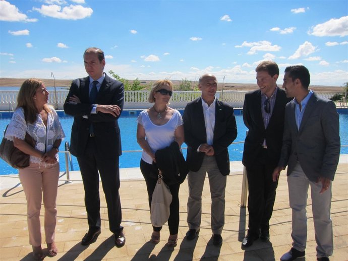 El Consejero De Salud Visita Las Instalaciones De Guadipark En Cáceres