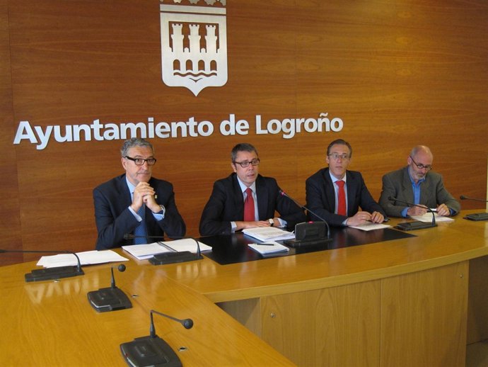 Royo, Sáez Rojo, Yangüela y Ruiz Tutor, en la rueda de prensa