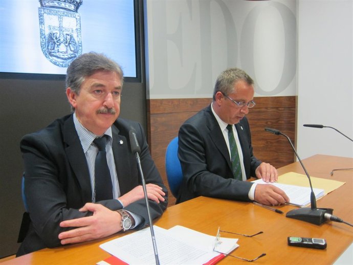 Carreño (izquierda) y Fernández, durante la rueda de prensa.