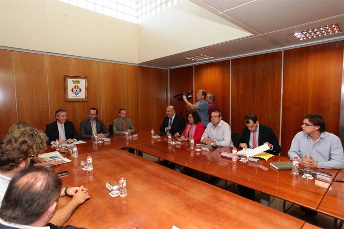 Bauzá preside la Mesa de Alcaldes en Ibiza