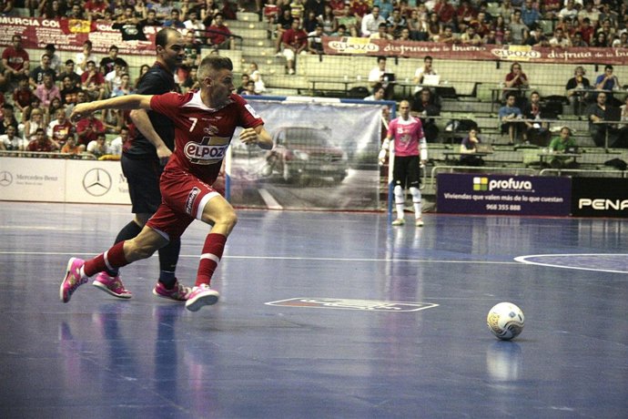 Miguelín, perseguido por Wilde