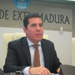 Pedro Tomás Nevado-Batalla Moreno