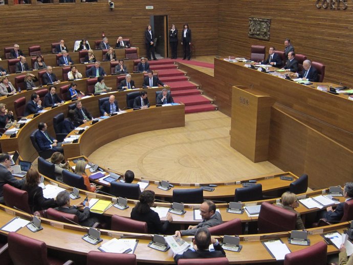 Pleno de las Corts Valencianes