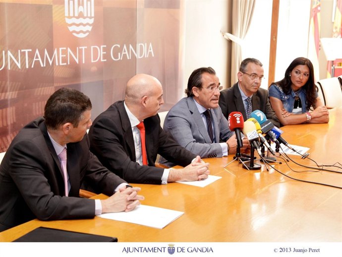 Rueda de prensa en Gandia