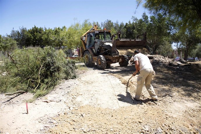 Ajardinamiento del Centro Municipal de Acogida