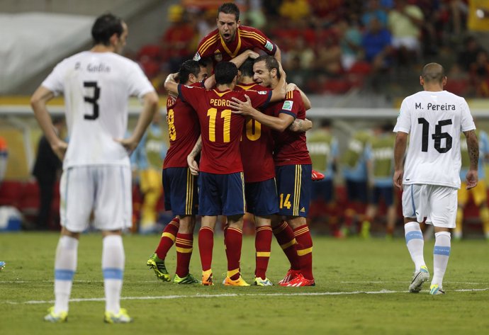 España vence a Uruguay en la Copa Confederaciones