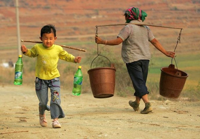 Sequía En China, Niños Chinos