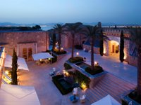 Los hoteleros españoles apoyan la campaña de turismo nacional del Gobierno con estancias en hoteles