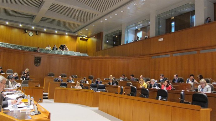 Las Cortes celebran sesión plenaria