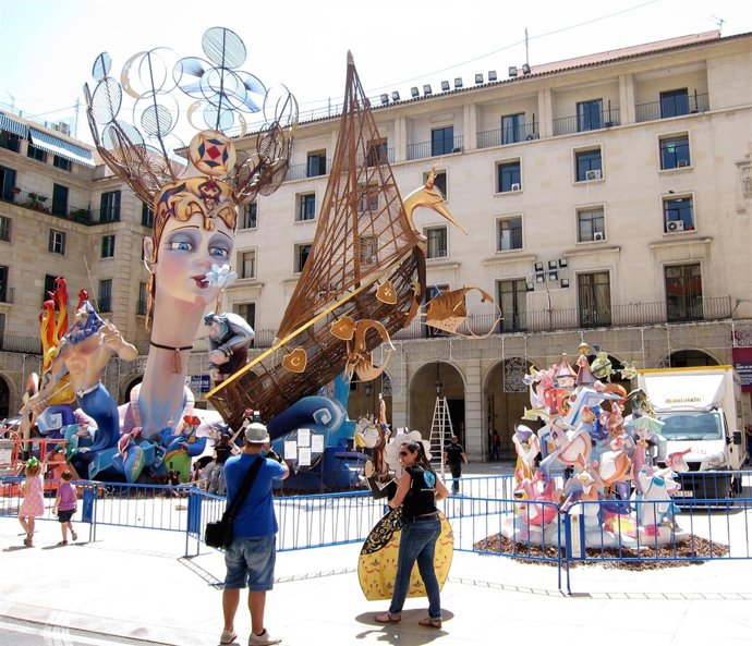 Hogueras oficiales infantil y adulta 2013